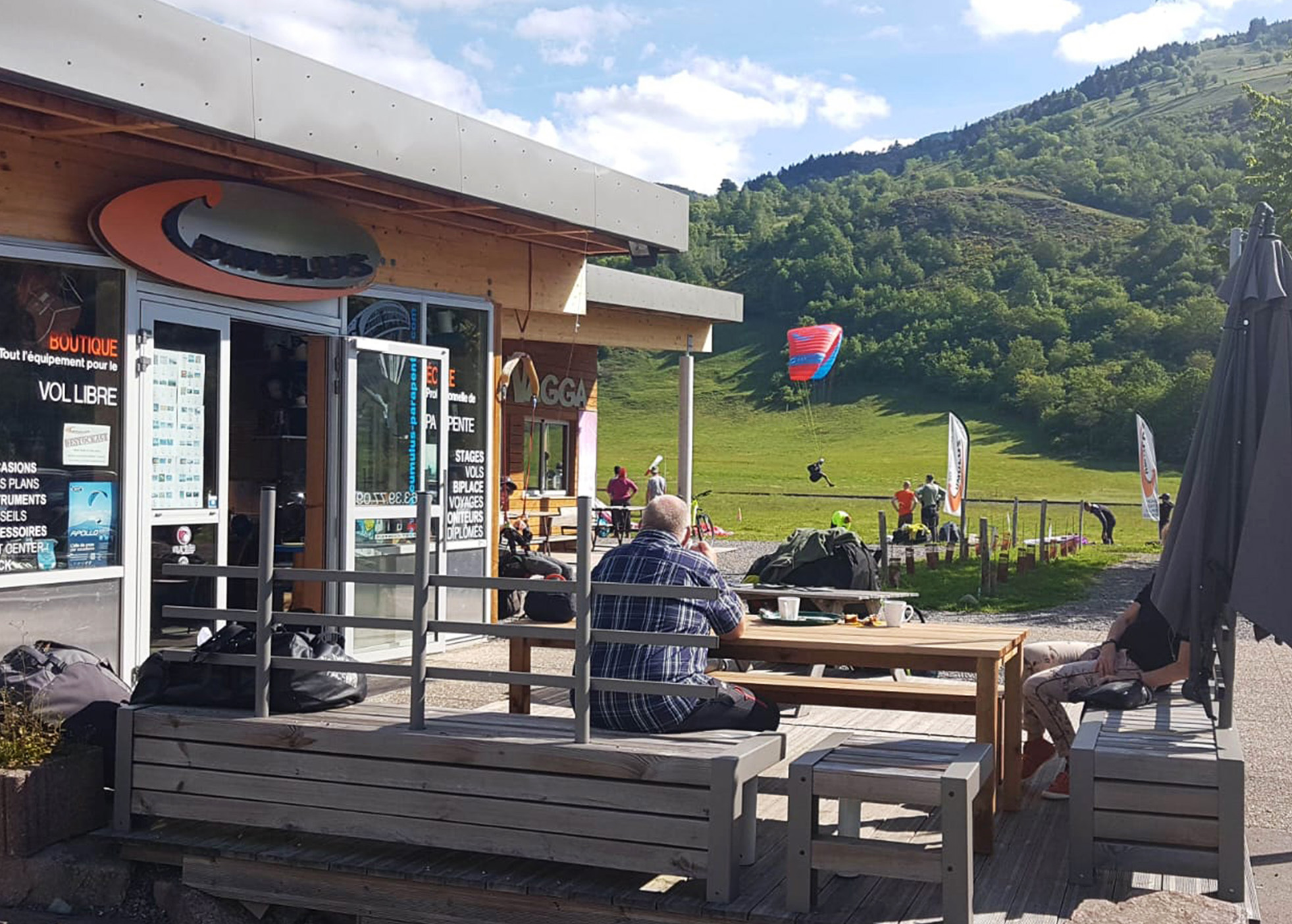 devanture-cumulus-parapente